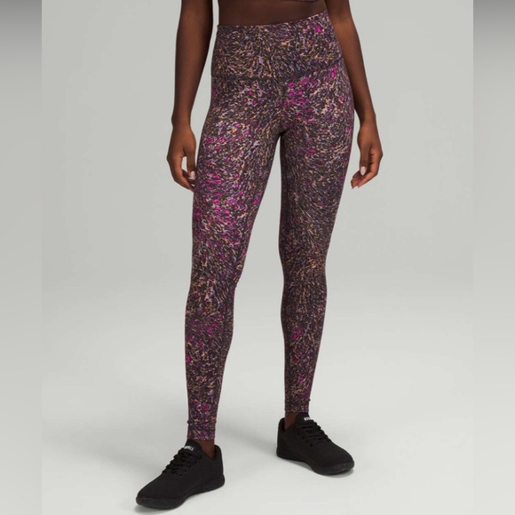 Lululemon Wunder Train High-Rise Tight 28", Size 2 - Picture 1 of 9